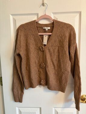 NEW WITH TAGS Francesca’s Collections Brown Knit V-Neck Button Cardigan Sweater